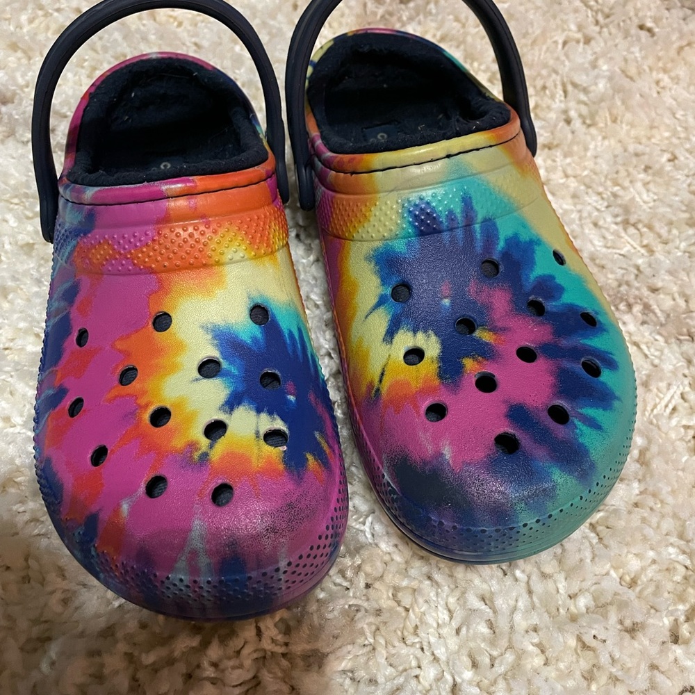 Crocs Tie-Dye Fuzz Lined Clog